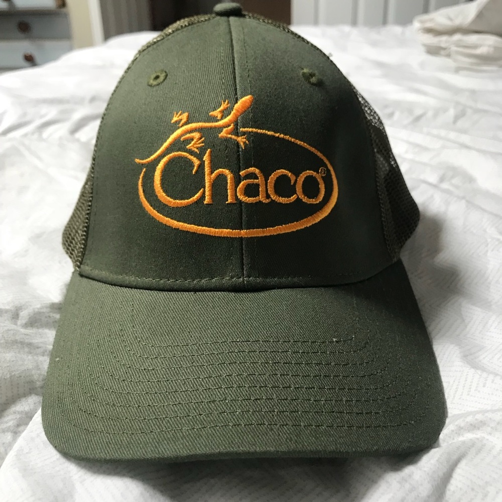 NWOT Chaco trucker hat